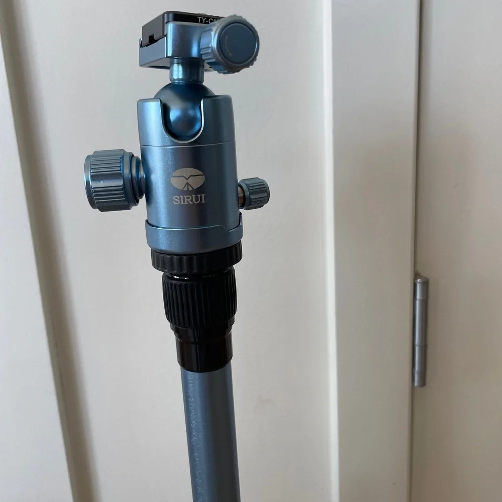 Sirui T-005BX Ultralight Travel Tripod with C-10S Ball-Head